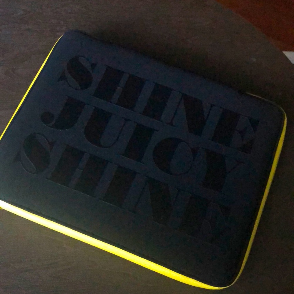 Juicy Couture tablet case